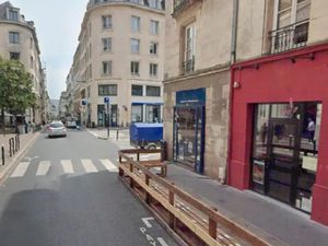 Local centre ville de nantes belle surface