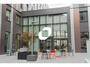 A LOUER  IMMEUBLE PROCHE GRANDS AXES