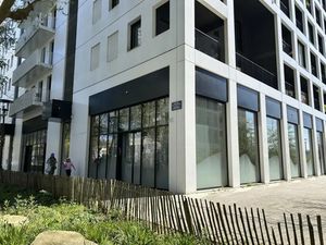 Location cellule 210 m2 aménagée ile de Nantes
