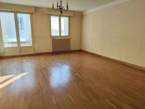 Vente Appartement 2 pièces à La Roche-sur-Yon (85000) : à vendre 2 pièces / 64m² La Roche-