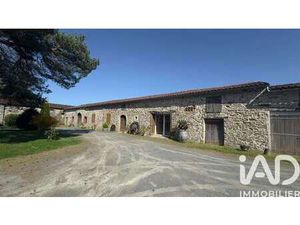 Vente Demeure d'exception à Monnières (44690) : à vendre / 1256m² Monnières