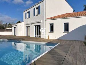 Vente Maison Piscine à Saint-Jean-de-Monts (85160) : à vendre Piscine / 199m² Saint-Jean-d