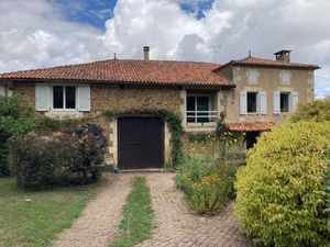 Maison de Campagne Impressionnante  187m2hab Appartement d'env.88m2hab 3 petits étangs...