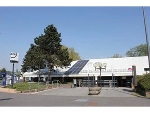 Bureaux à vendre - 295 m² carrez avec accès indépendant  parkings extérieurs - Roissy Pari