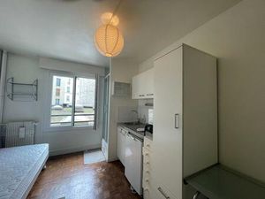 Appartement Paris 1 pièce(s) 11 m2