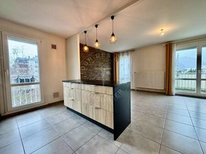 À vendre appartement 100 m2 Annecy-le-Vieux dernier étage