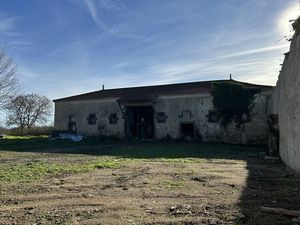 Vente immeuble 200 m² Saint-Ignat (63720)