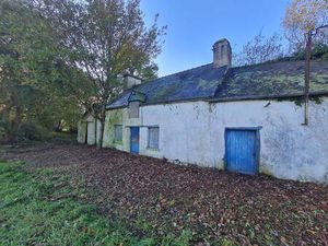 À Vendre à Réguiny en campagne Maison en état de ruine entièr...