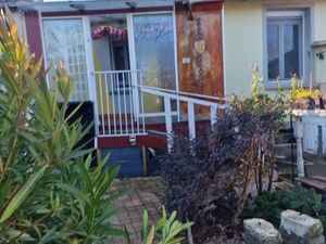 Maison de village T3 avec bureau  garage et jardin SOUAL