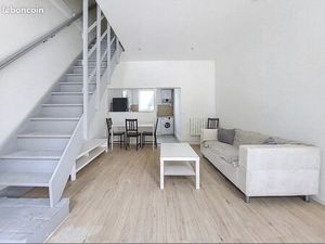 À louer belle maison de ville Gy les Nonains