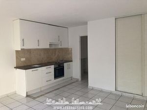 Studio 1 pièce 25 m²