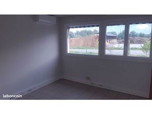 Bureau 12m² indépendant 1er étage dans zone d'activité