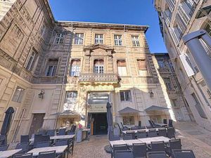 Intra-Muros Appartement 1 pièce de 21 m2 environ