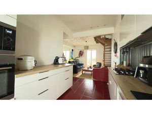 Appartement duplex situé à proximité des chantiers navals