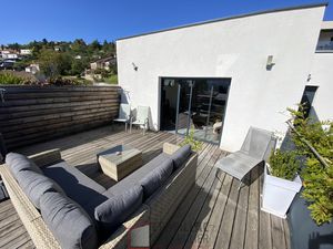 Superbe TERRASE DE 33m2 !