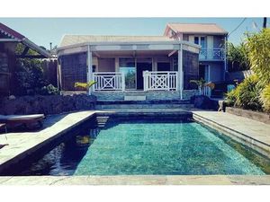 Maison Petite-Île 160 m² T-7 à vendre  455 000 €