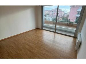 Location appartement  m² T-2 à Dax  550 €