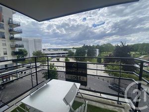 Appartement F4 à louer - 4 pièces - 56 01 m2 - Cergy - 95 - ILE-DE-FRANCE