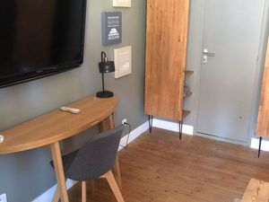 Studio meublé 25 m² avec terrasse – Idéal étudiant – St-Michel