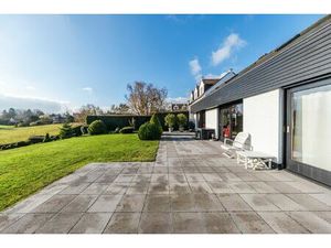 Maison à vendre avec terrasse et jardin   Waterloo (VWD15992)