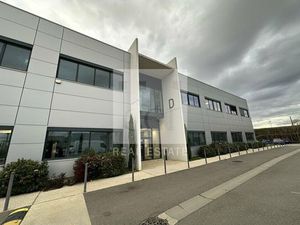 Location bureau 206 m² à Lyon 7 (69007)