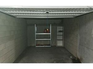 Location stationnement  m² T- à Dugny  120 €