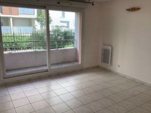Location appartement 2 pièces 49 m² à Villeurbanne (69100)