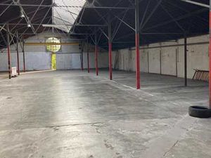 Hall à louer 1000m2
