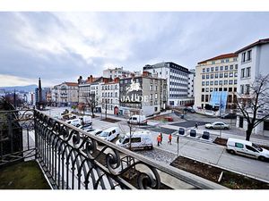 APPARTEMENT OU BUREAU A VENDRE BALLAINVILLIERS