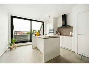 Duplex spacieux avec deux terrasses ensoleillées