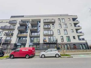 LUMINEUX STUDIO + EMPLACEMENT PARKING EN OPTION