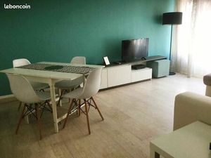 T2 avec 2 balcons proche Garibaldi