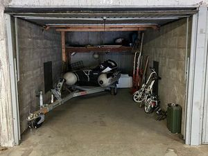 Garage clos à louer
