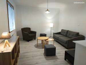 Appartement T1 – Rénové 2025 – Parking – Centre Grisolles (82)