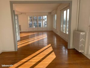 Appartement plein centre