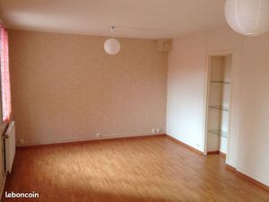 Location Appartement T3 de 60 m² - Centre-ville de Bourges