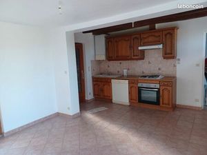 Maison 2 pièces avec jardin et dépendances