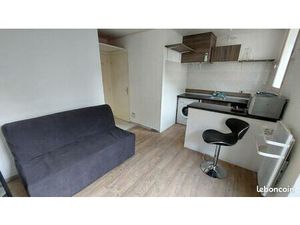 Studio meublé Pessicart proche Libération