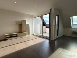 T3 avec terrasse vue montagne + parking + cave