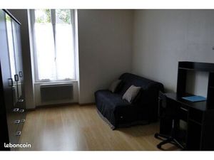 STUDIO MEUBLE Rue de COULMIERS