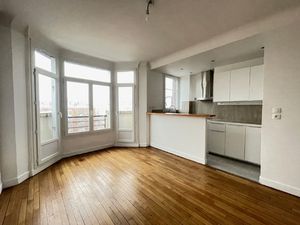 PARIS 17ème - 2 pièces - Square Des Epinettes