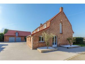 en vente Maison 196 m² – 894 000 € |Estaires