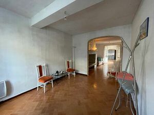 Masseube centre maison de ville avec cour