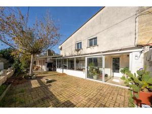 Maison de 6 pièces de 150 m² située à Saint-Laurent-d'Arce