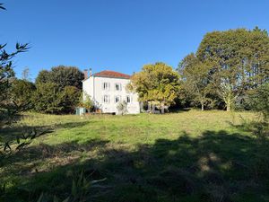 Maison de maître à vendre à Taller ( 40260)