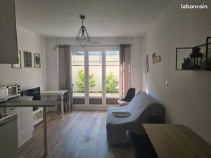 Studio meublé 19m² avec terrasse proche CHU et Palais des Congrès