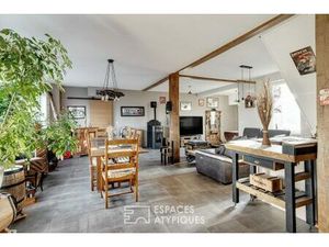 Ancien bistrot métamorphosé en maison