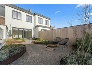 Prachtig huis te koop in Ieper centrum met 4 slaapkamers