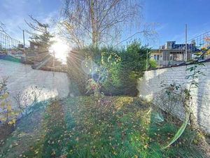 BELLE MAISON UNIFAMILIALE AMENAGEE EN DEUX APPARTEMENTS AVEC