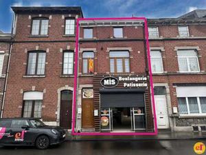 IMMEUBLE MIXTE COMMERCE + DUPLEX IDEAL POUR INVESTISSEMENT